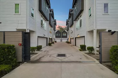 1524 Ojeman Road #D, Houston, TX 77055 - Photo 25