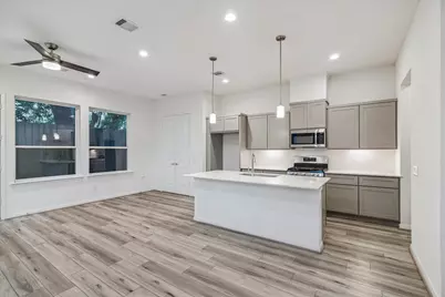 1524 Ojeman Road #D, Houston, TX 77055 - Photo 5