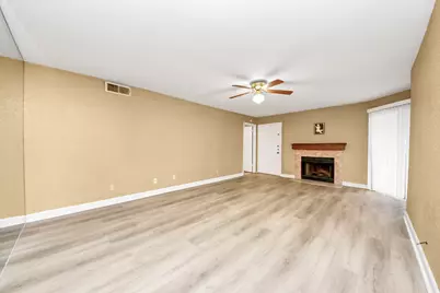 9700 Leawoo Boulevard #1002, Houston, TX 77099 - Photo 7