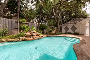 14 Sterling Ct, Sugar Land, TX 77479 - Photo 1