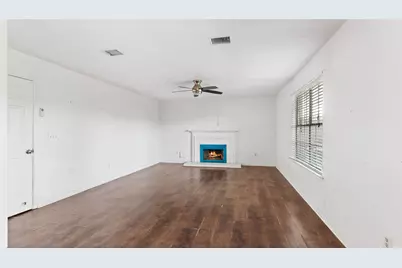 5304 Spring Branch Drive, Pearland, TX 77584 - Photo 5