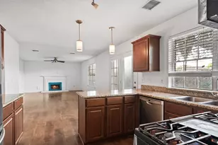 5304 Spring Branch Dr, Pearland, TX 77584 - Photo 9