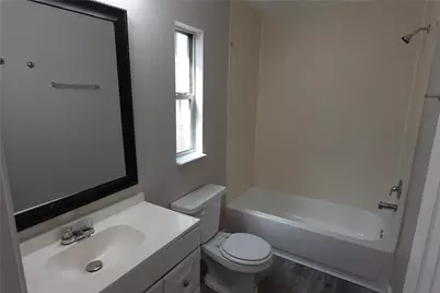 7806 Beckley Street #B, Houston, TX 77088 - Photo 17