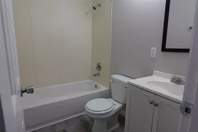 7806 Beckley Street #B, Houston, TX 77088 - Photo 9