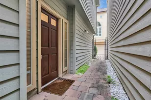 5976 Kansas St, Houston, TX 77007 - Photo 3