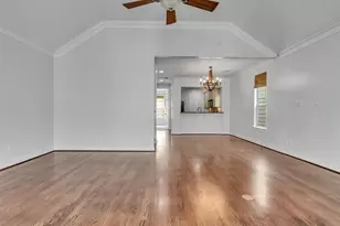 5976 Kansas St, Houston, TX 77007 - Photo 17