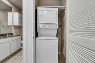 5976 Kansas St, Houston, TX 77007 - Photo 23