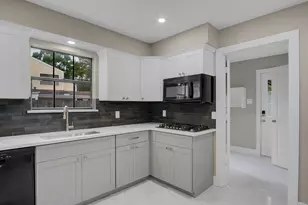 1119 Trowbridge Dr, Houston, TX 77062 - Photo 19