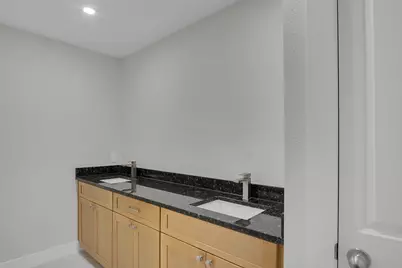 1119 Trowbridge Drive, Houston, TX 77062 - Photo 33