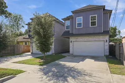 1116 Bennington Street, Houston, TX 77022 - Photo 1