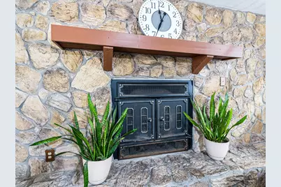 1512 County Road 3709, Splendora, TX 77372 - Photo 7