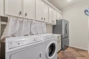 408 Allan St, Friendswood, TX 77546 - Photo 27