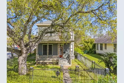 3828 Bernardo De Galvez Avenue, Galveston, TX 77550 - Photo 1