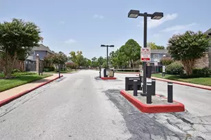 11002 Hammerly Blvd, Houston, TX 77043 - Photo 37