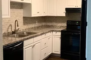 11002 Hammerly Blvd, Houston, TX 77043 - Photo 17