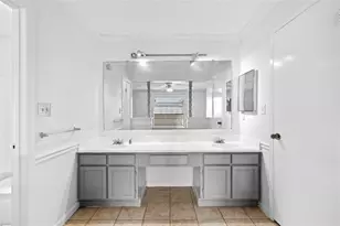 6327 Lynkat Ln, Houston, TX 77083 - Photo 15