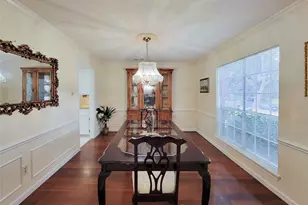 3926 Felicia Dr, Sugar Land, TX 77479 - Photo 5