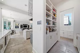 2615 Yupon St, Houston, TX 77006 - Photo 19