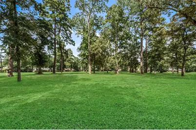 71 Hiwon Drive, Conroe, TX 77304 - Photo 35