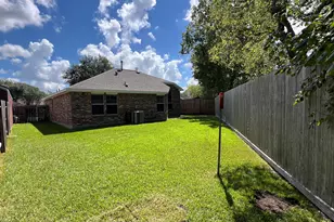 1826 Sherwood Forest Cir, League City, TX 77573 - Photo 17