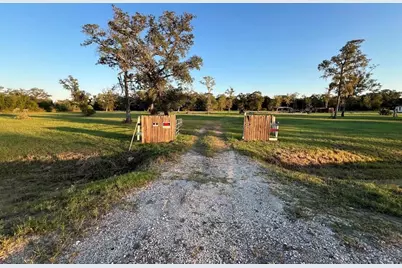 6233 County Road 3, Sweeny, TX 77480 - Photo 11