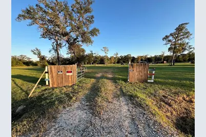 6233 County Road 3, Sweeny, TX 77480 - Photo 13