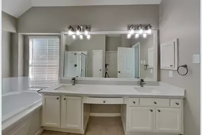 7219 Bethany Bay Drive, Missouri City, TX 77459 - Photo 9