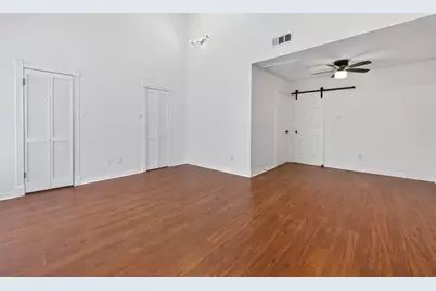 724 Country Place Drive #E, Houston, TX 77079 - Photo 29