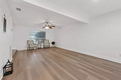 724 Country Place Drive #E, Houston, TX 77079 - Photo 9