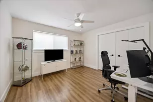 6314 Riverview Way, Houston, TX 77057 - Photo 9