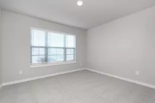 2627 Border Cv Cir, Fresno, TX 77545 - Photo 9