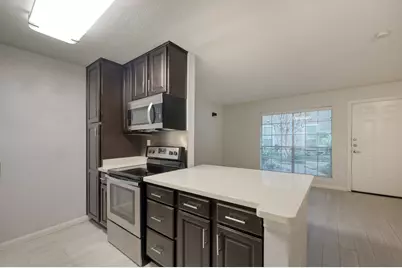 1860 White Oak Drive #207, Houston, TX 77009 - Photo 15
