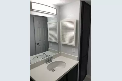 1860 White Oak Drive #207, Houston, TX 77009 - Photo 15