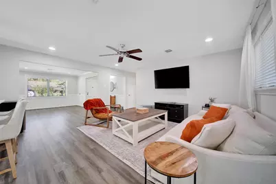 4402 Fallbrook Drive, Houston, TX 77018 - Photo 13