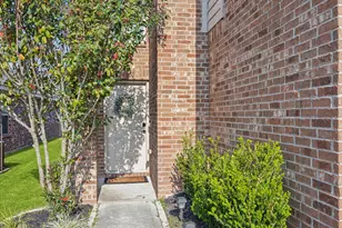 5127 Misty Ln, Bacliff, TX 77518 - Photo 3