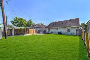 4727 Clay St, Houston, TX 77023 - Photo 29