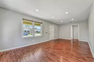 4727 Clay St, Houston, TX 77023 - Photo 5
