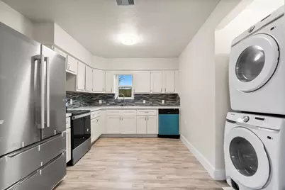 4622 Firnat Street, Houston, TX 77016 - Photo 9