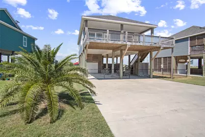 2295 Lobster, Crystal Beach, TX 77650 - Photo 3