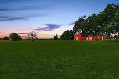 9813 County Road 309, Navasota, TX 77868 - Photo 9