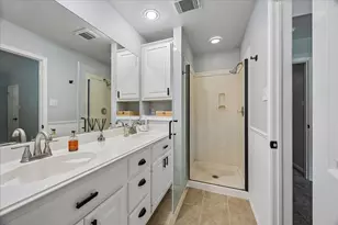 202 W Larkspur Dr, Alvin, TX 77511 - Photo 17