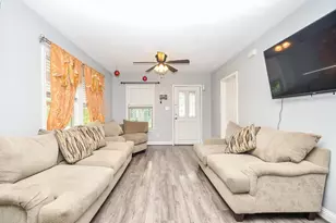 1607 Sylvester Rd, Houston, TX 77009 - Photo 15