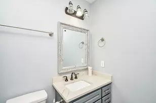 1607 Sylvester Rd, Houston, TX 77009 - Photo 29