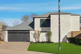 303 E Fair Harbor Ln, Houston, TX 77079 - Photo 37