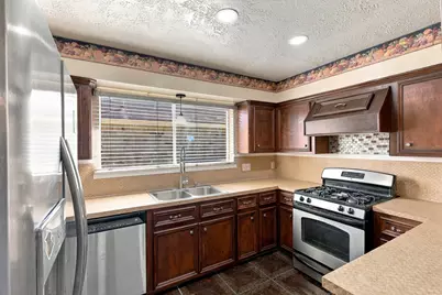 2202 W Greens Road, Houston, TX 77067 - Photo 7