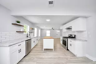 503 Schilling St, Baytown, TX 77520 - Photo 25