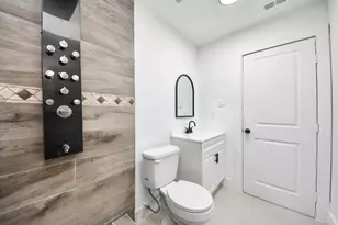 503 Schilling St, Baytown, TX 77520 - Photo 45