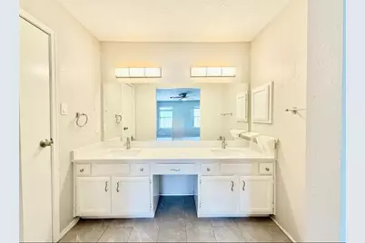 8206 Windell Lane, Houston, TX 77040 - Photo 9