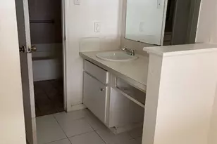 2210 Buchanan Dr, Baytown, TX 77520 - Photo 7