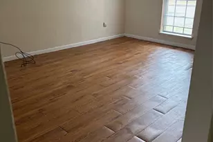 2210 Buchanan Dr, Baytown, TX 77520 - Photo 5